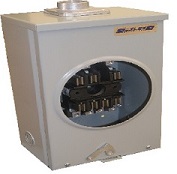 BASE PARA WATTHORÍMETRO 7 TERMINALES 100 AMP. ACOMETIDA AÉREA